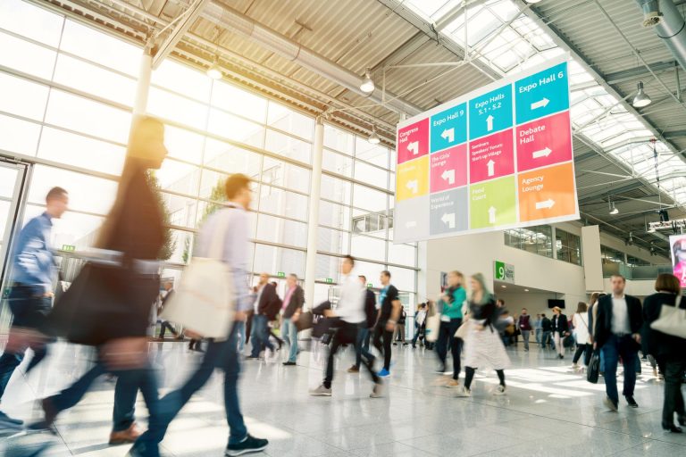 visitors to a b2b exhibition