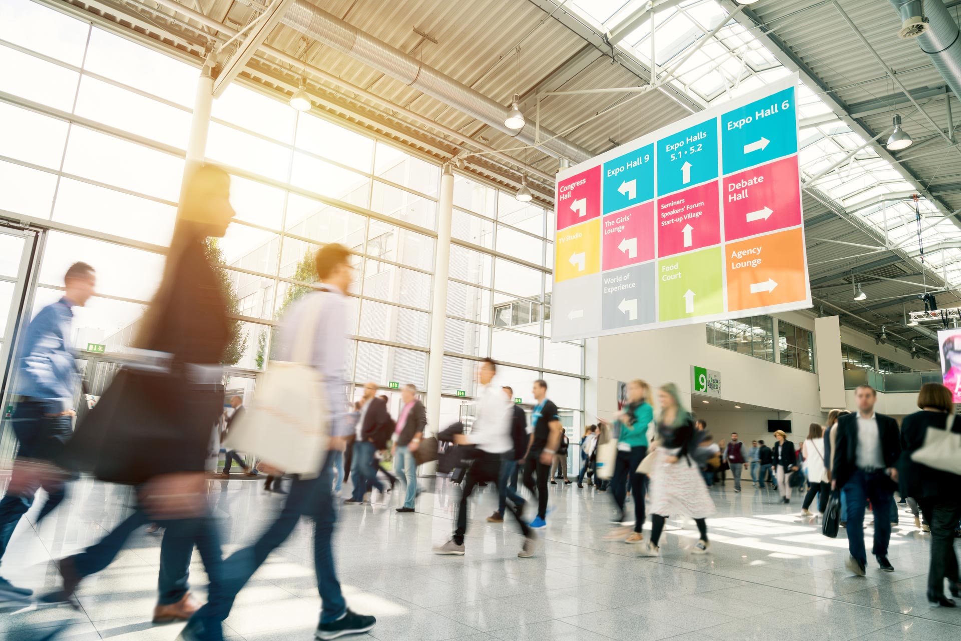 visitors to a b2b exhibition