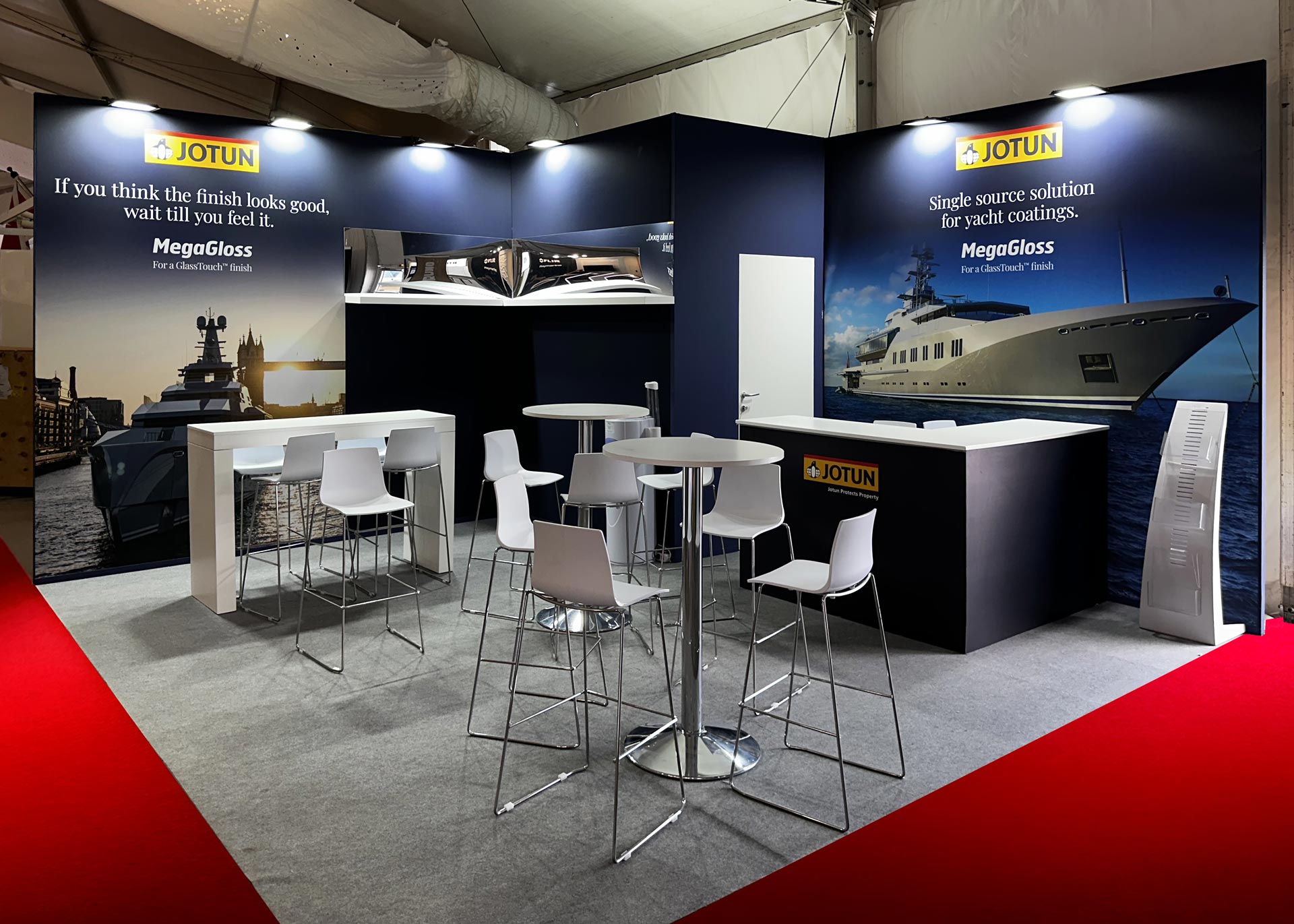 outdoor poster hull regeneration